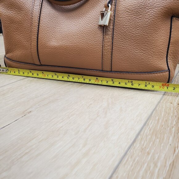 Michael Kors Beckett Large Leather Satchel Handbag Acorn Tan Brown Fall READ - Picture 16 of 16